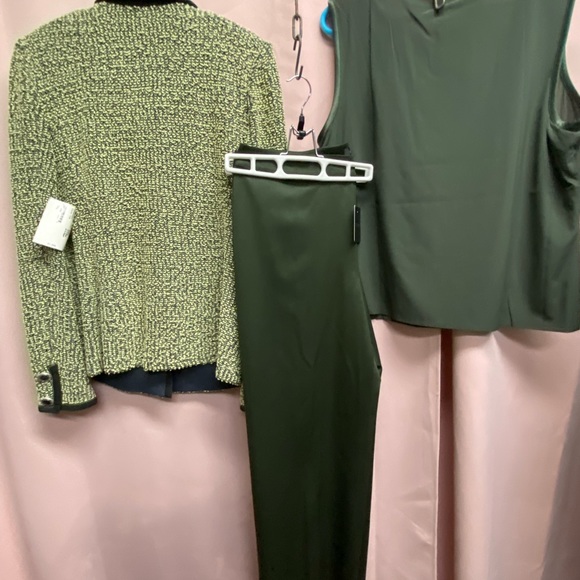 St. John Collection size 14 Jacket and Top. Pants  size 12 NWT - Picture 13 of 15